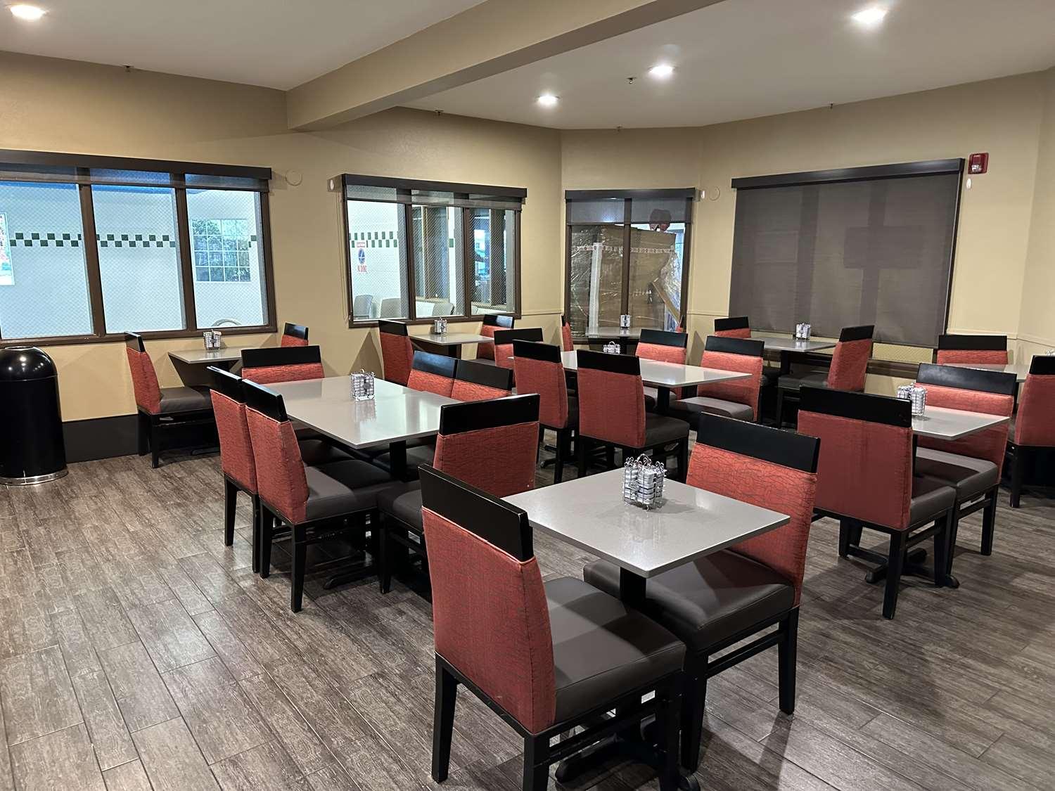 Best Western Columbia River Waterfront Hotel Astoria Extérieur photo