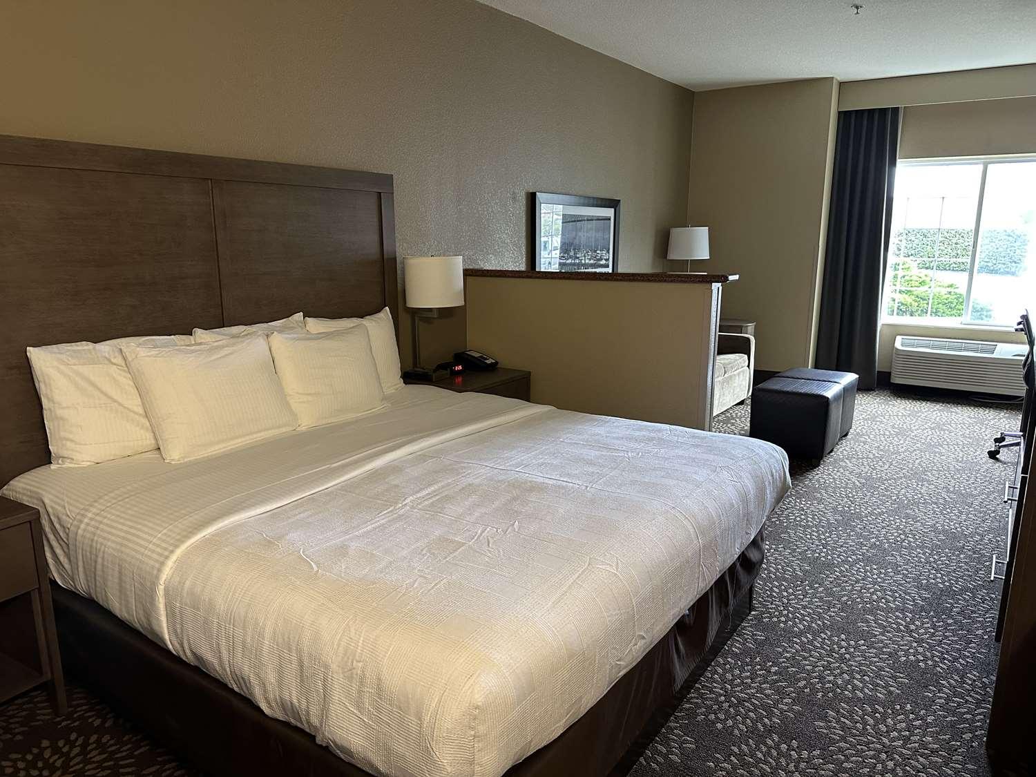Best Western Columbia River Waterfront Hotel Astoria Extérieur photo