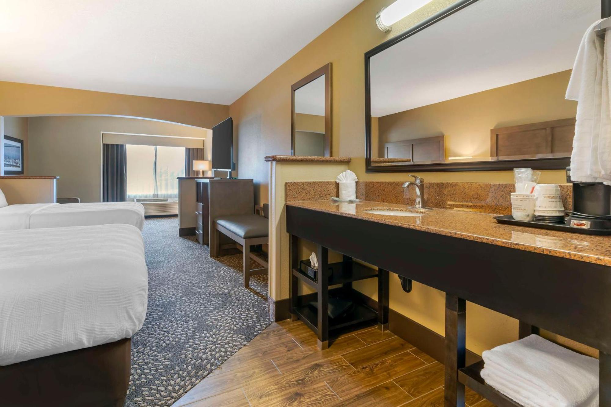 Best Western Columbia River Waterfront Hotel Astoria Extérieur photo