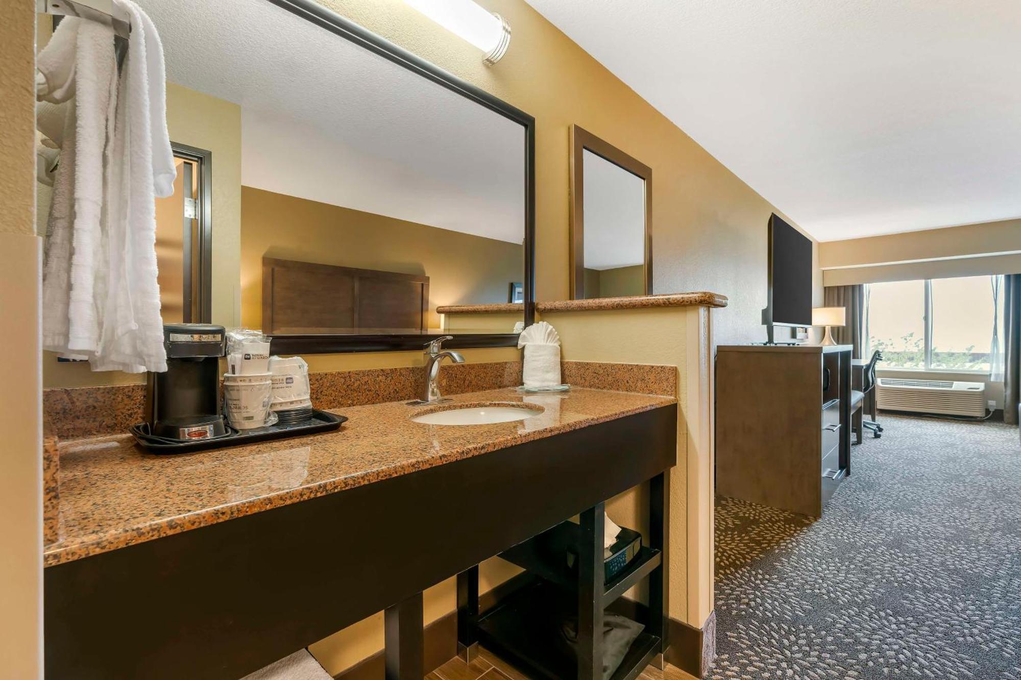 Best Western Columbia River Waterfront Hotel Astoria Extérieur photo