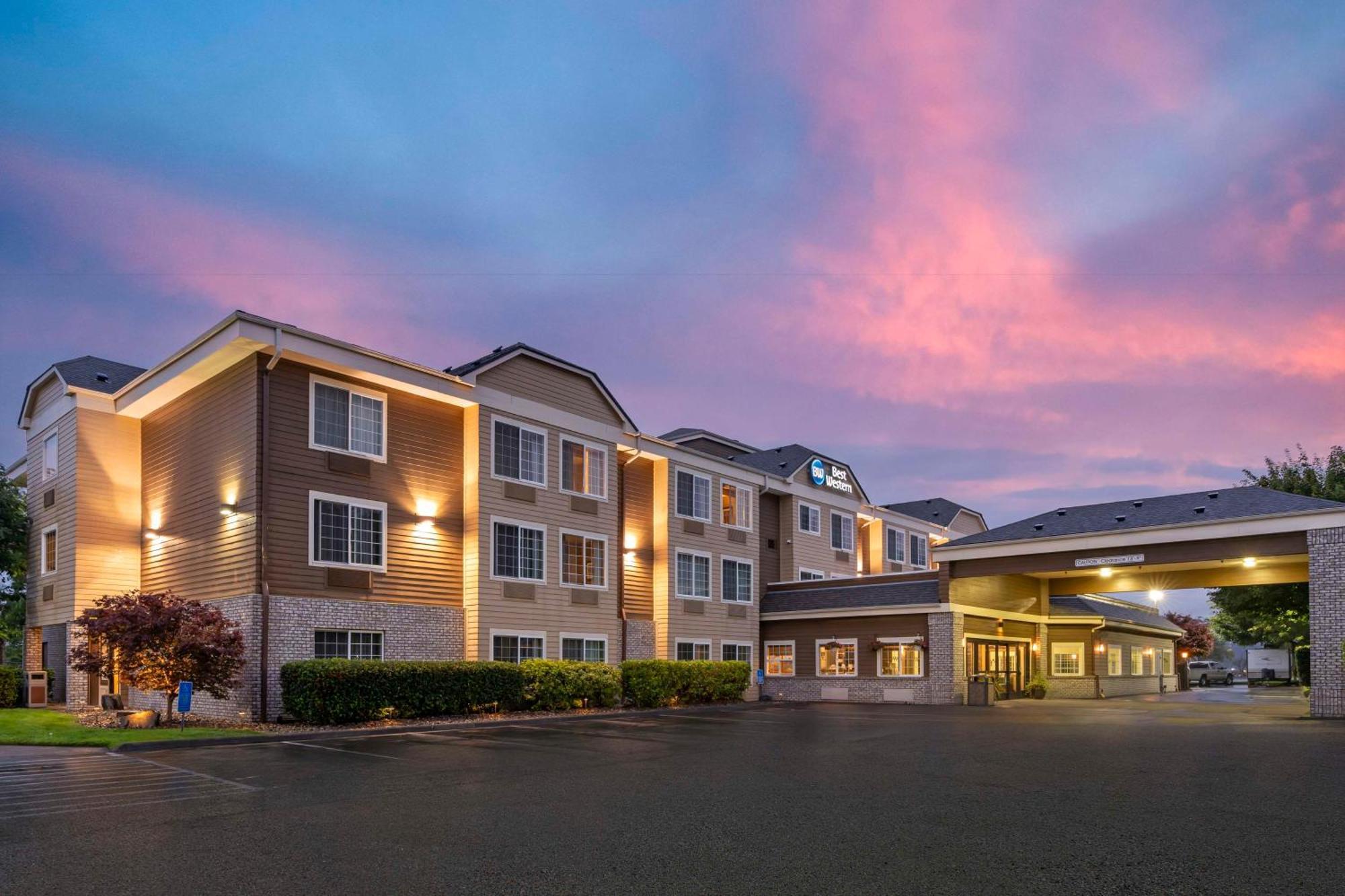 Best Western Columbia River Waterfront Hotel Astoria Extérieur photo